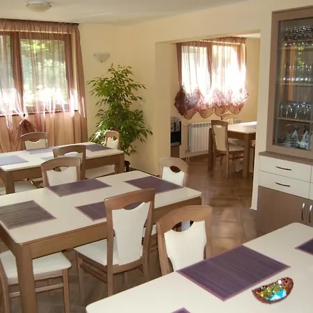 Savina 2* Plachkovtsi
