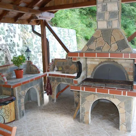 Savina Guest house